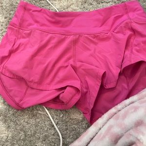 lululemon pink shorts